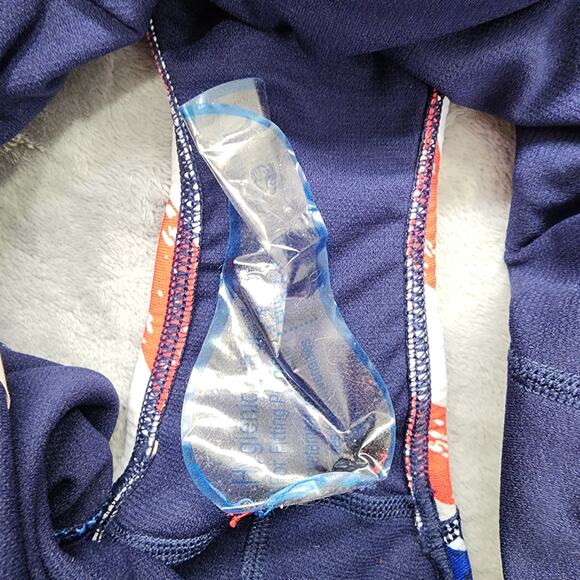 NEW TYR Swimsuit Womens 38 Red White Blue Star Spangled Diamondfit One Piece - Picture 6 of 12